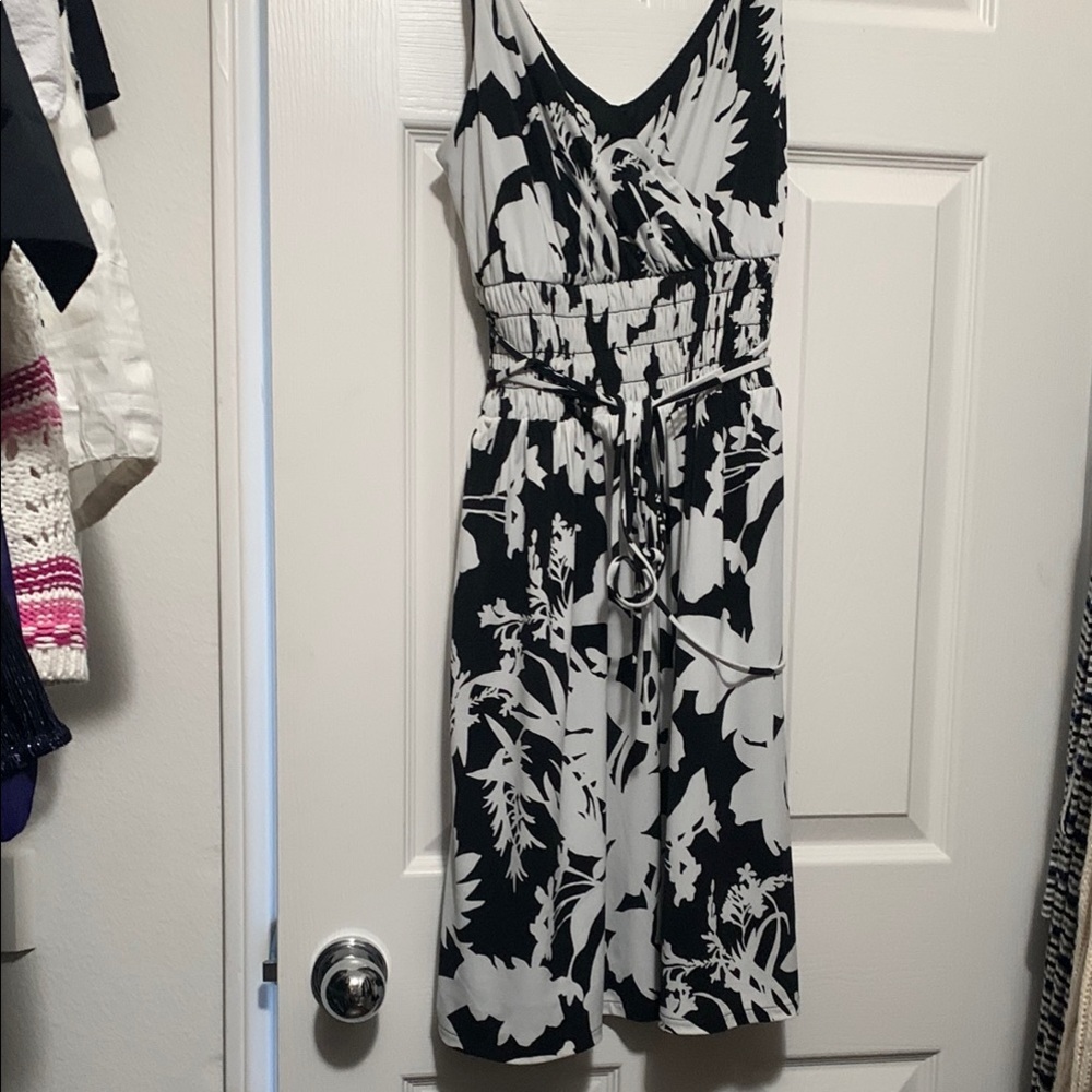 New with tags White House Black Market Black and White Dress